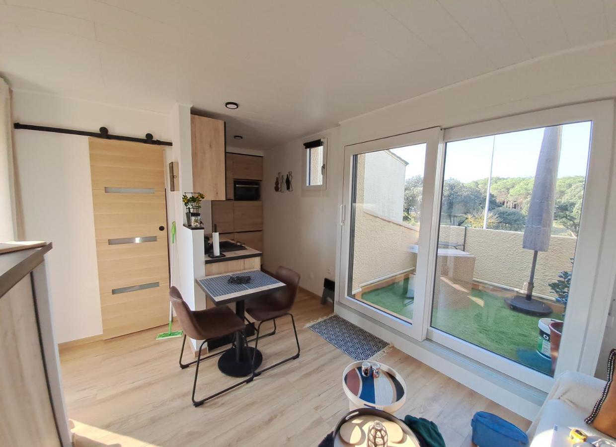 Studio Climatise Cosy Avec Grande Piscine Chauffee Agde Exterior photo